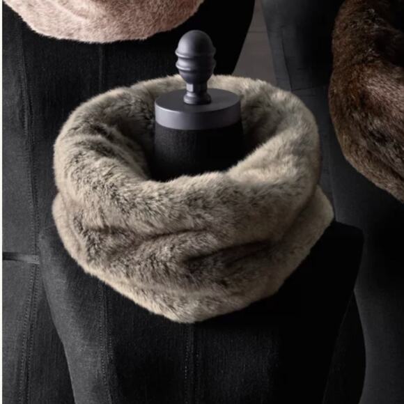 Restoration Hardware Luxe Faux Fur Infinity Scarf - Picture 1 of 5